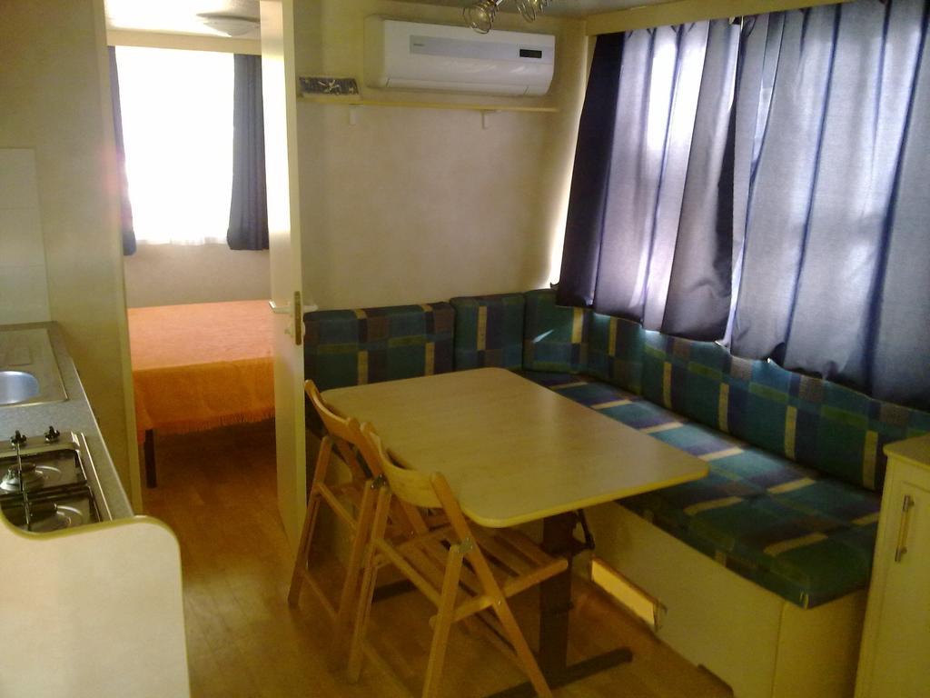 Camp Sita Hotel Vir Room photo