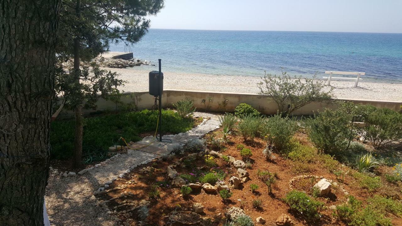 Camp Sita Hotel Vir Exterior photo